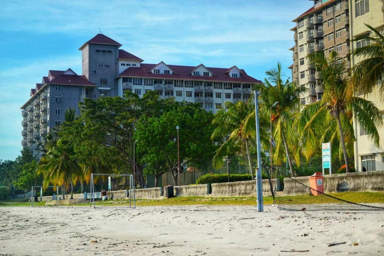 Cozy Pool And Seaview Glory Beach Resort 2 Bedrooms B Block Port Dickson Esterno foto